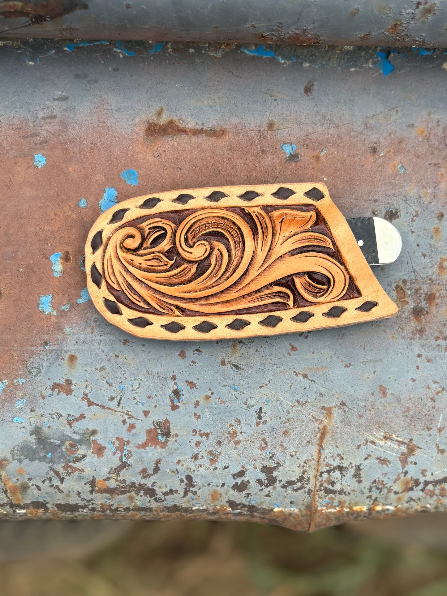 Horizontal Pocket Knife Holders