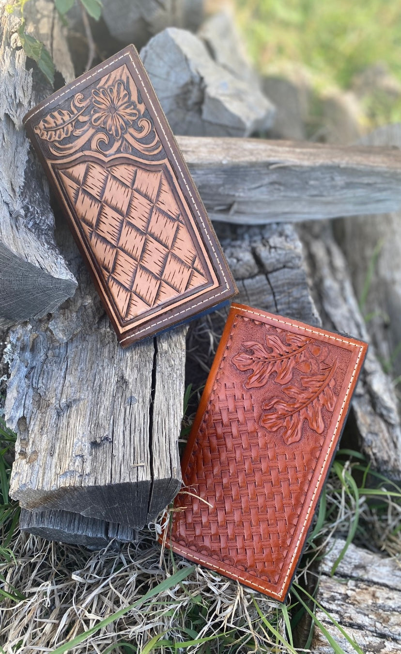 Roper Wallets – Angry Heifer Leather